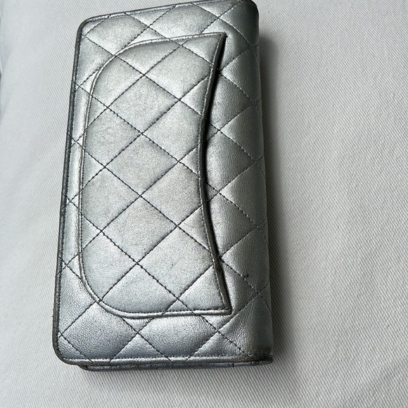 Chanel Silver leather wallet - Picture 3 of 13